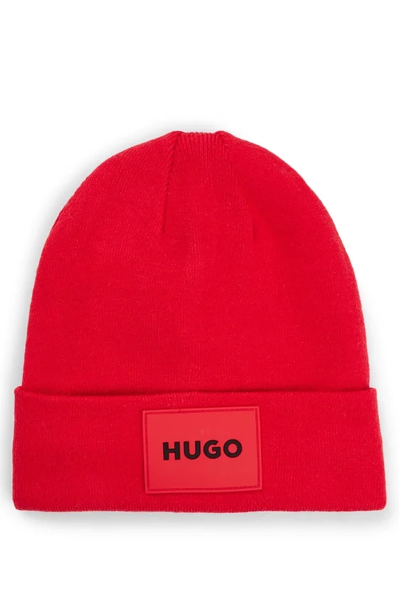 Kids’ beanie hat with red rubber logo label Kids’ beanie hat with red rubber logo label