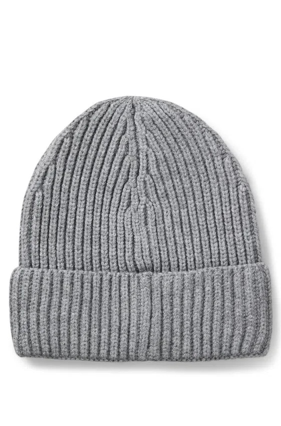 Kids’ beanie hat with rubber logo badge Kids’ beanie hat with rubber logo badge