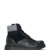 Kids’ boots in leather with faux-shearling lining Kids’ boots in leather with faux-shearling lining