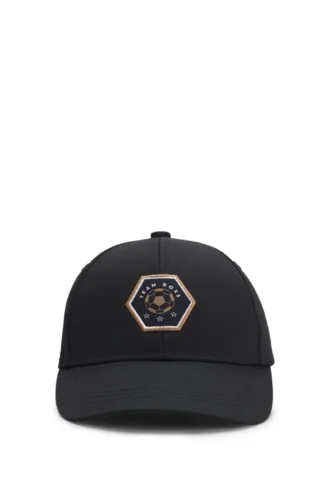 Kids’ cap with embroidered logo