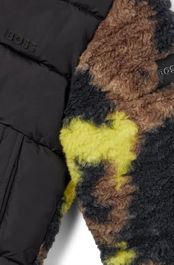 Kids’ jacket with camouflage sherpa accents Kids’ jacket with camouflage sherpa accents