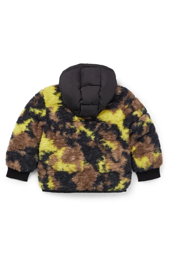 Kids’ jacket with camouflage sherpa accents Kids’ jacket with camouflage sherpa accents