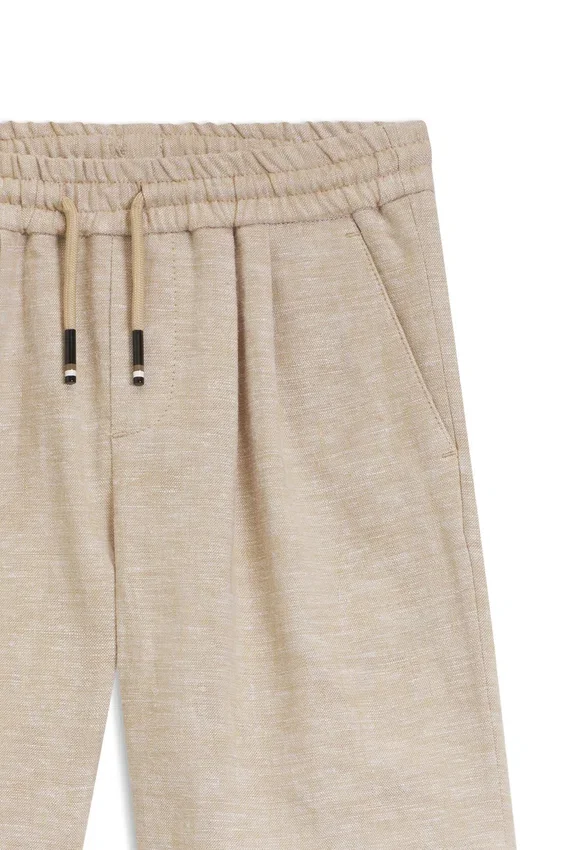 Kids’ linen-blend shorts with a drawstring waist Kids’ linen-blend shorts with a drawstring waist