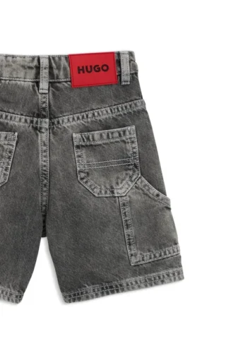 Kids’ loose-fit shorts in black denim