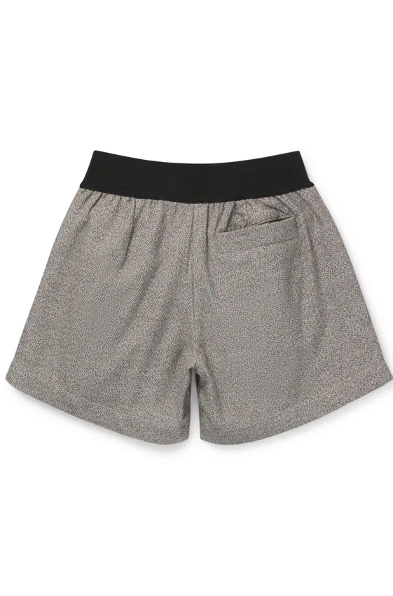Kids’ shorts in cotton with elasticated waistband Kids’ shorts in cotton with elasticated waistband