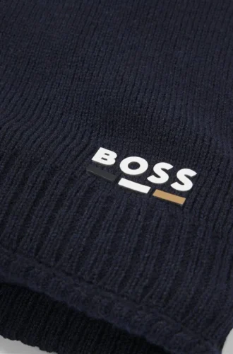 Kids’ snood with rubber-effect branding