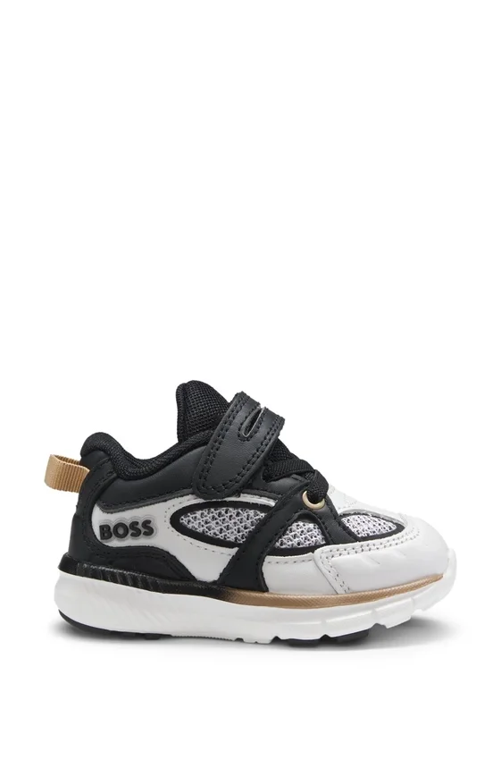 Kids’ trainers in mesh and leather Kids’ trainers in mesh and leather