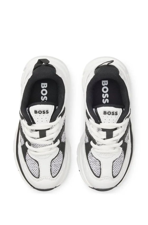 Kids’ trainers in mesh and leather Kids’ trainers in mesh and leather