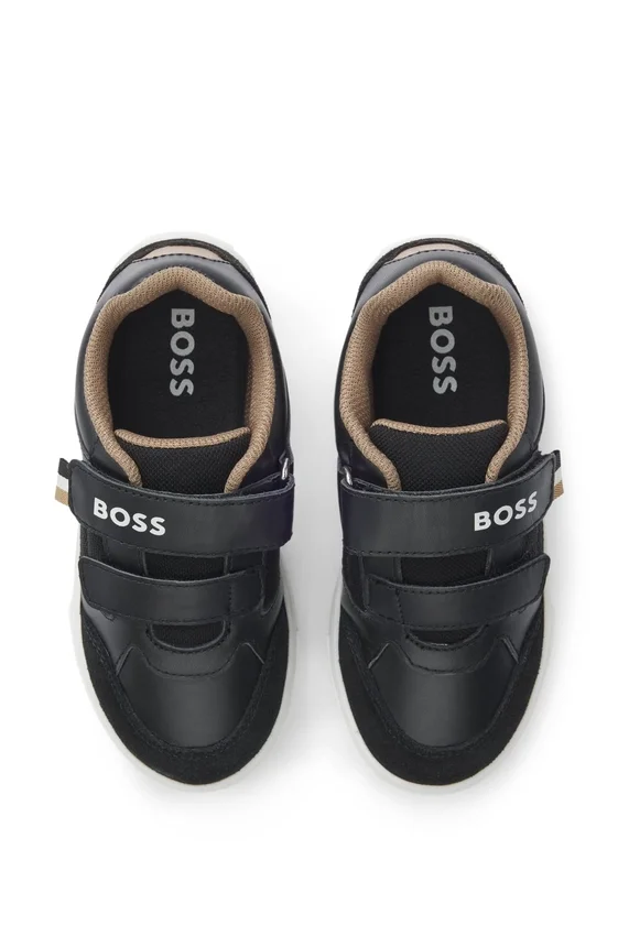 Kids’ trainers in mesh and leather Kids’ trainers in mesh and leather