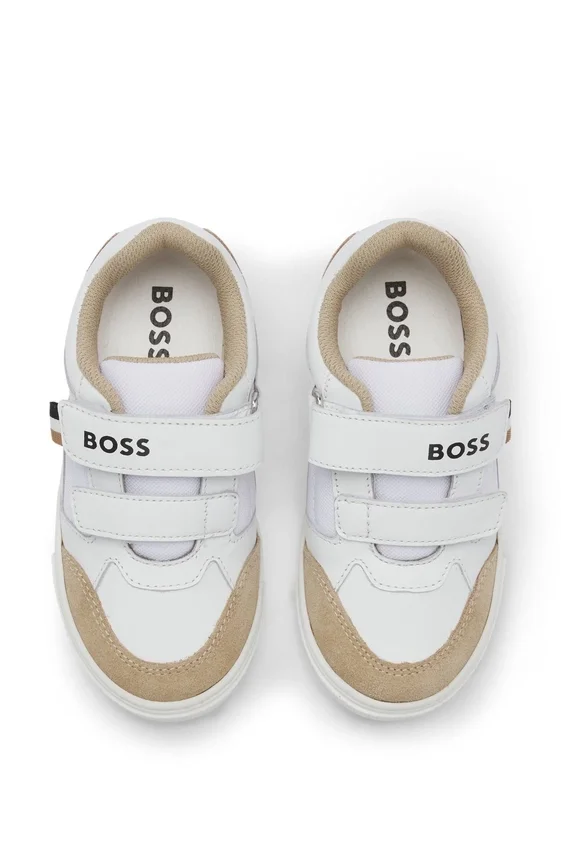 Kids’ trainers in mesh and leather Kids’ trainers in mesh and leather