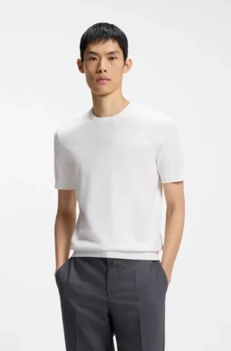 Knit sweater in a regular fit