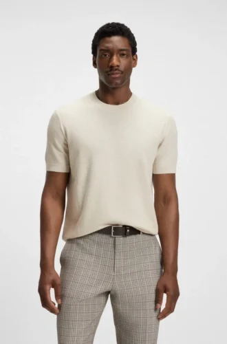 Knit sweater with mixed structures
