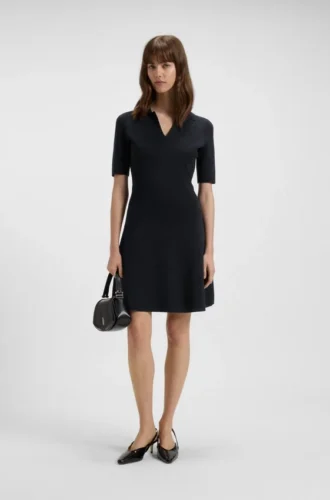 Knitted dress with skipper collar
