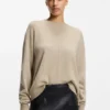 Knitted sweater in 100% cashmere