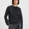 Knitted sweater in 100% cashmere