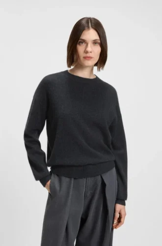 Knitted sweater in 100% cashmere