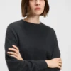 Knitted sweater in 100% cashmere