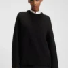 Knitted sweater with embroidered logo