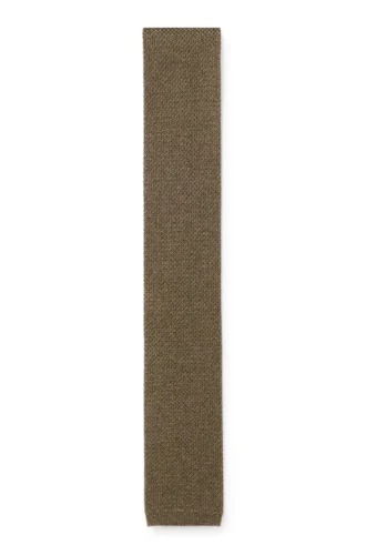 Knitted tie in silk