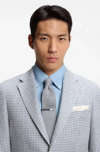 Knitted tie in silk