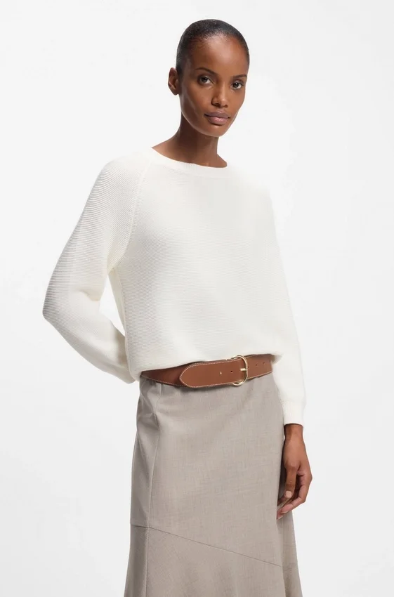 Leather belt with gold-tone buckle Leather belt with gold-tone buckle