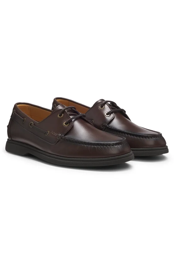 Leather boat shoes with embossed logo Leather boat shoes with embossed logo