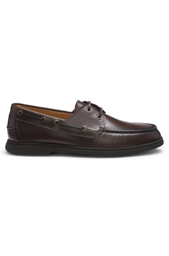 Leather boat shoes with embossed logo Leather boat shoes with embossed logo