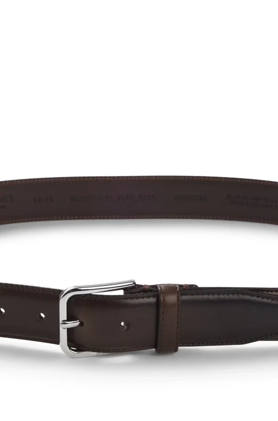 Leather business belt with polished silver buckle Leather business belt with polished silver buckle