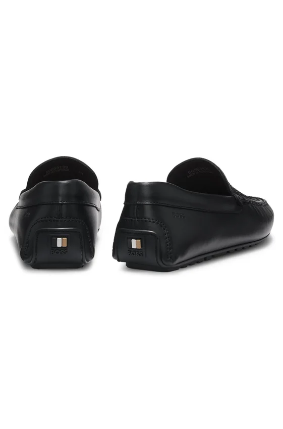 Leather moccasins with woven vamp Leather moccasins with woven vamp