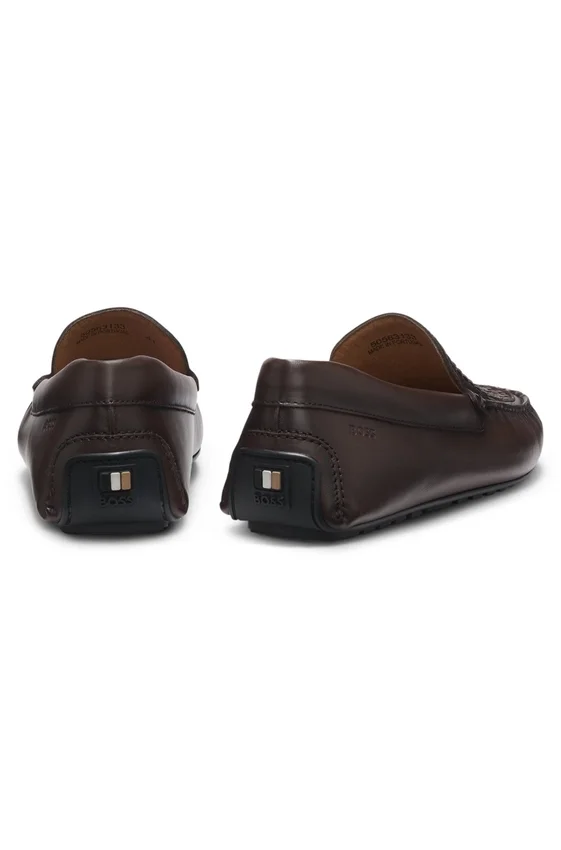 Leather moccasins with woven vamp Leather moccasins with woven vamp