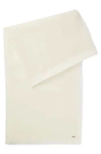 Lightweight wool scarf with fringed trims