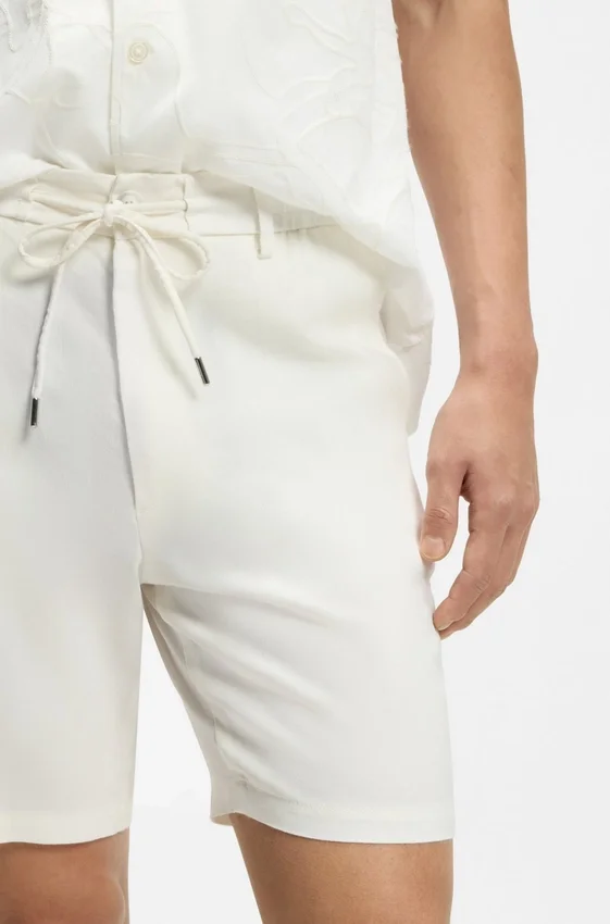 Linen-blend shorts in a modern fit Linen-blend shorts in a modern fit