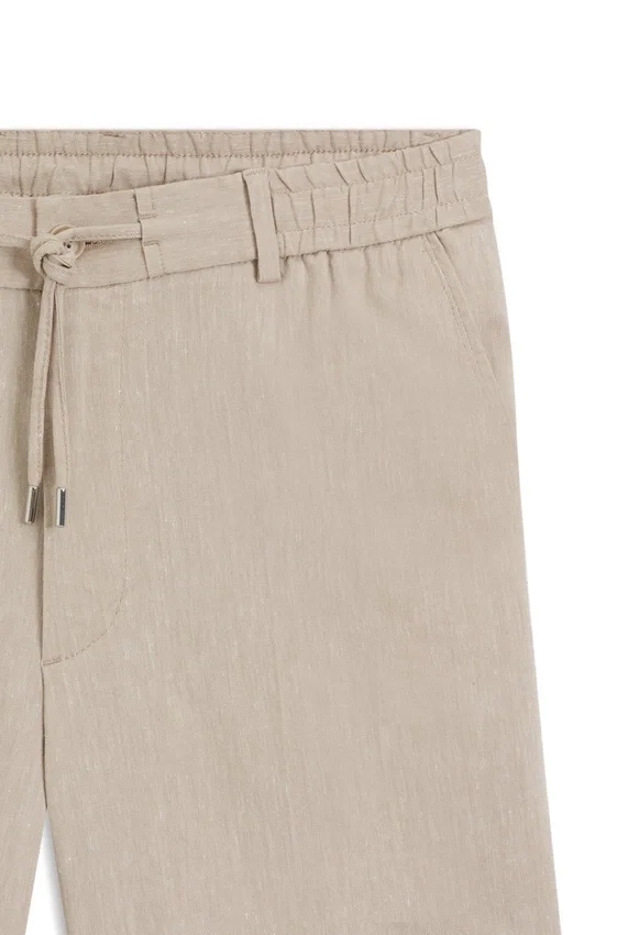 Linen-blend shorts in a modern fit Linen-blend shorts in a modern fit