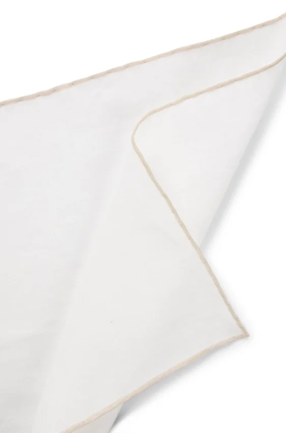 Linen pocket square with contrast border Linen pocket square with contrast border