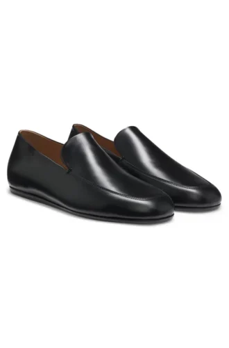 Loafers in leather