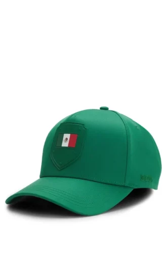 Logo cap in lustrous twill with country-flag badge