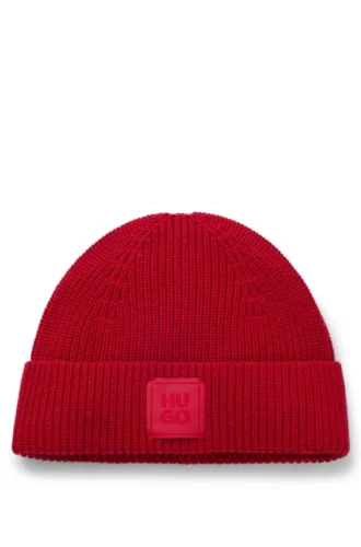 Logo-label beanie hat in a wool blend Logo-label beanie hat in a wool blend
