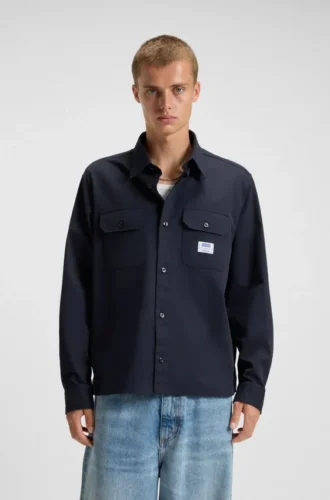 Logo-label shirt in cotton twill
