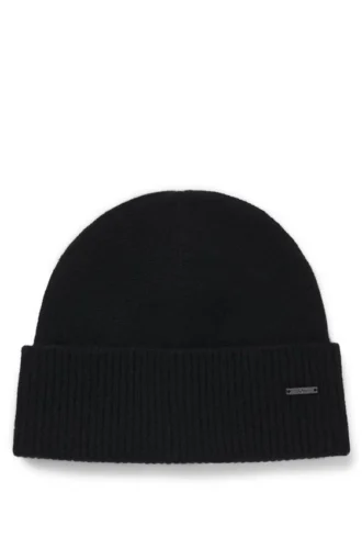 Logo-plaque beanie hat in cashmere