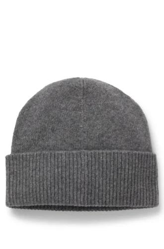 Logo-plaque beanie hat in cashmere