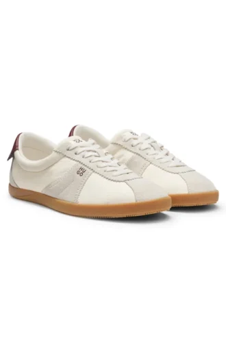 Low-top sneakers with suede trims