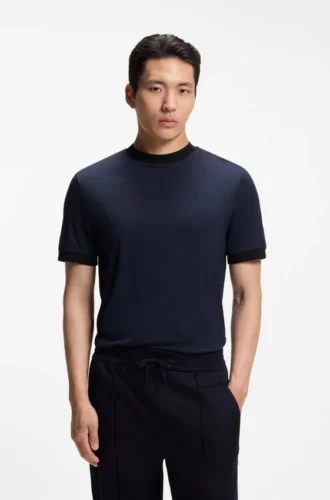 Luxe travel wool T-shirt with FK collar