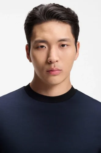 Luxe travel wool T-shirt with FK collar