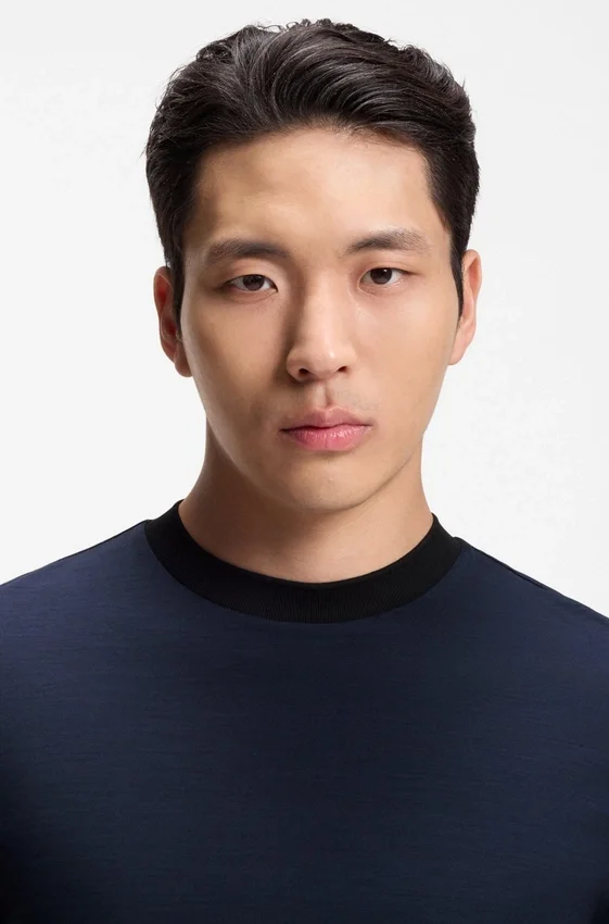 Luxe travel wool T-shirt with FK collar Luxe travel wool T-shirt with FK collar