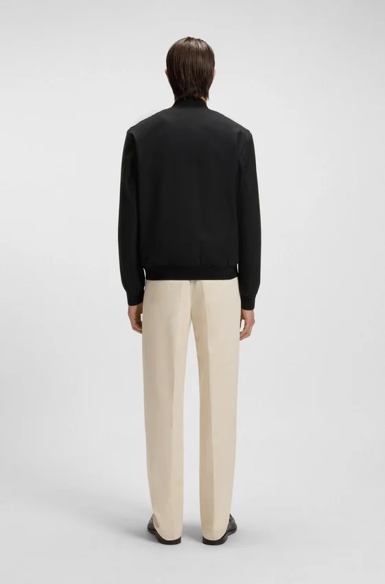 Machine-washable slim-fit jacket in stretch fabric Machine-washable slim-fit jacket in stretch fabric