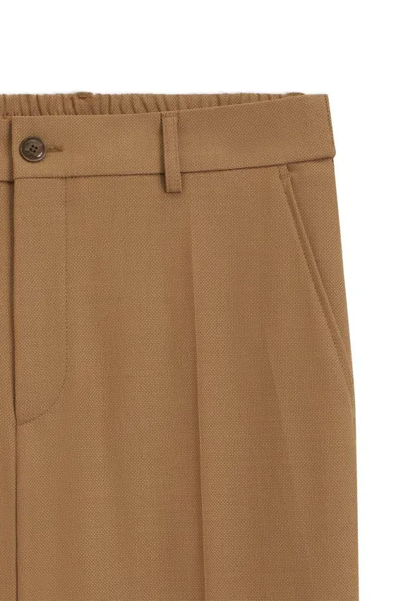 Machine-washable tapered-fit trousers in stretch fabric Machine-washable tapered-fit trousers in stretch fabric