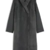 Melange coat in a wool blend