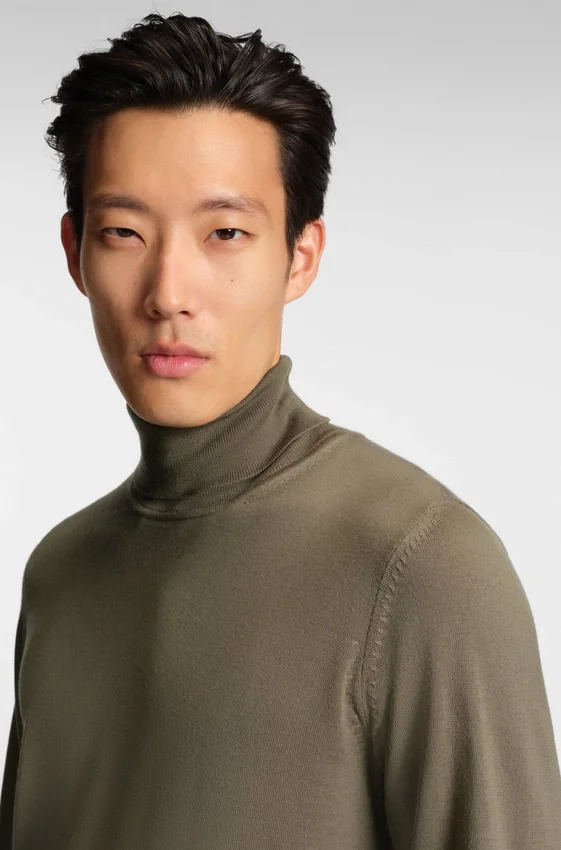 Merino-wool rollneck sweater in a slim fit Merino-wool rollneck sweater in a slim fit