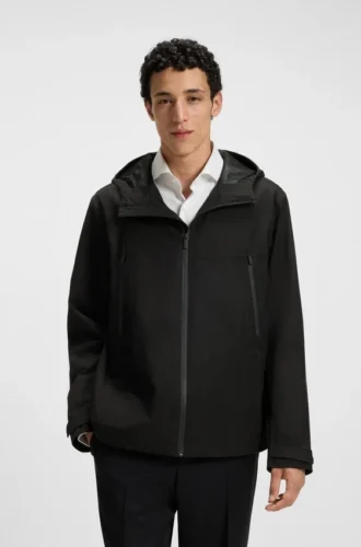 Mesh-lined jacket with water-repellent finish