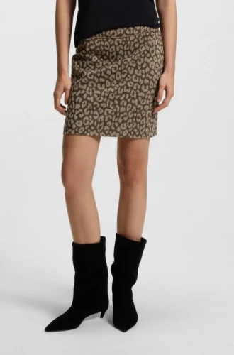 Mini skirt with leopard jacquard